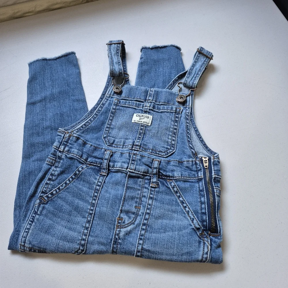 OshKosh B'gosh Bibs Overalls Girls 5 Distressed Stretch Raw Hem Denim